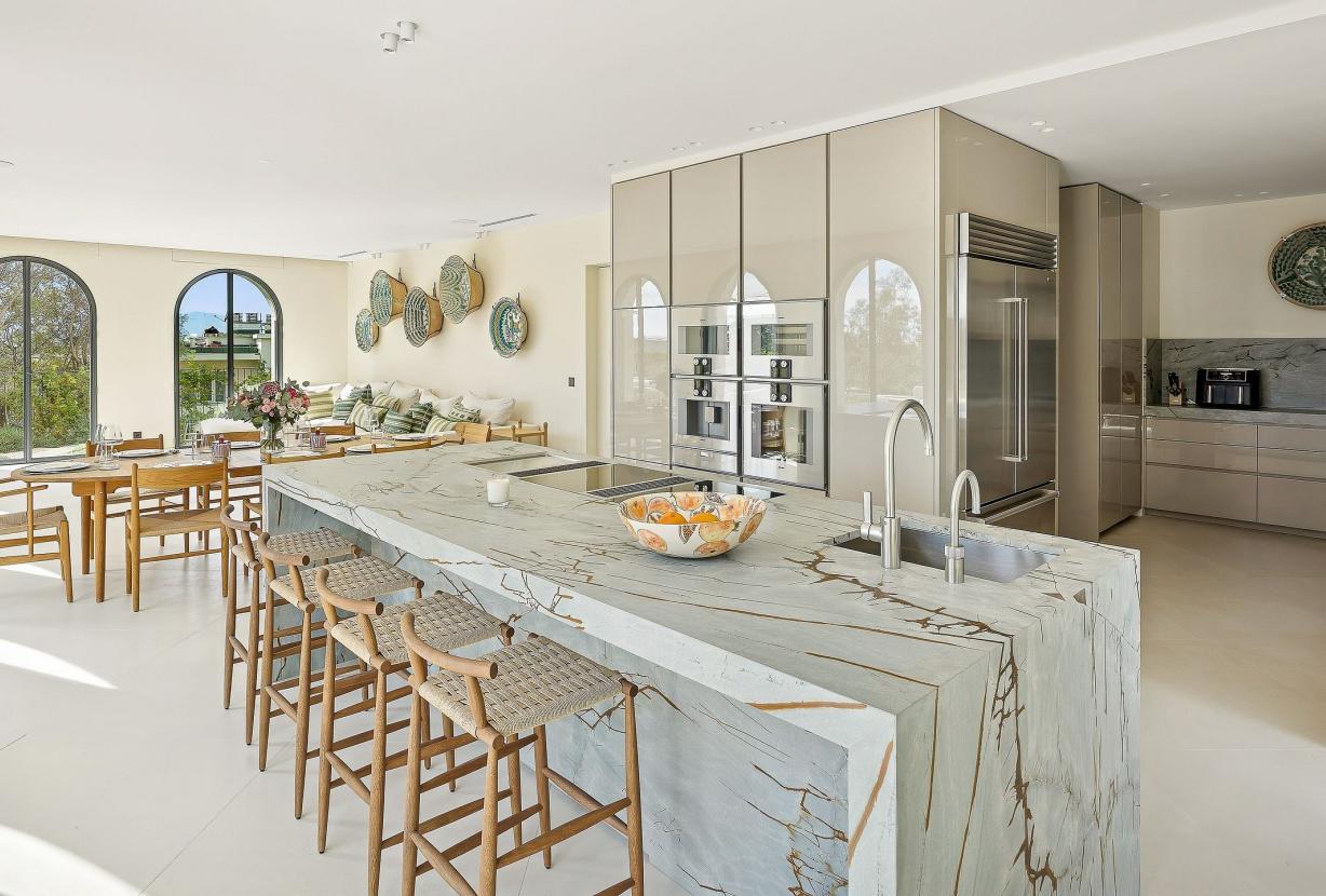 Azu089 - Neo-Provençal Villa with Panoramic Views