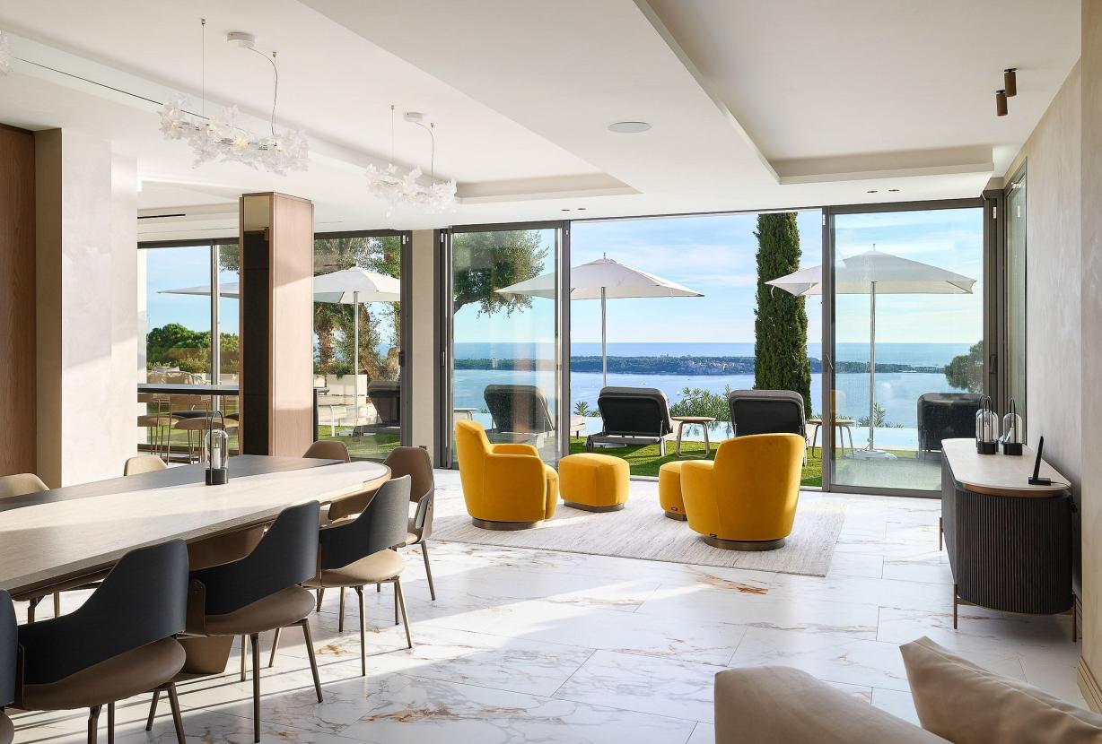 Azu090 – Villa contemporaine avec vue mer à Cannes