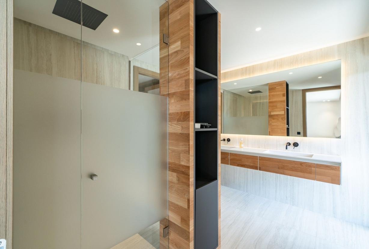 Azu128 – Elegant garden villa with pool in Cannes