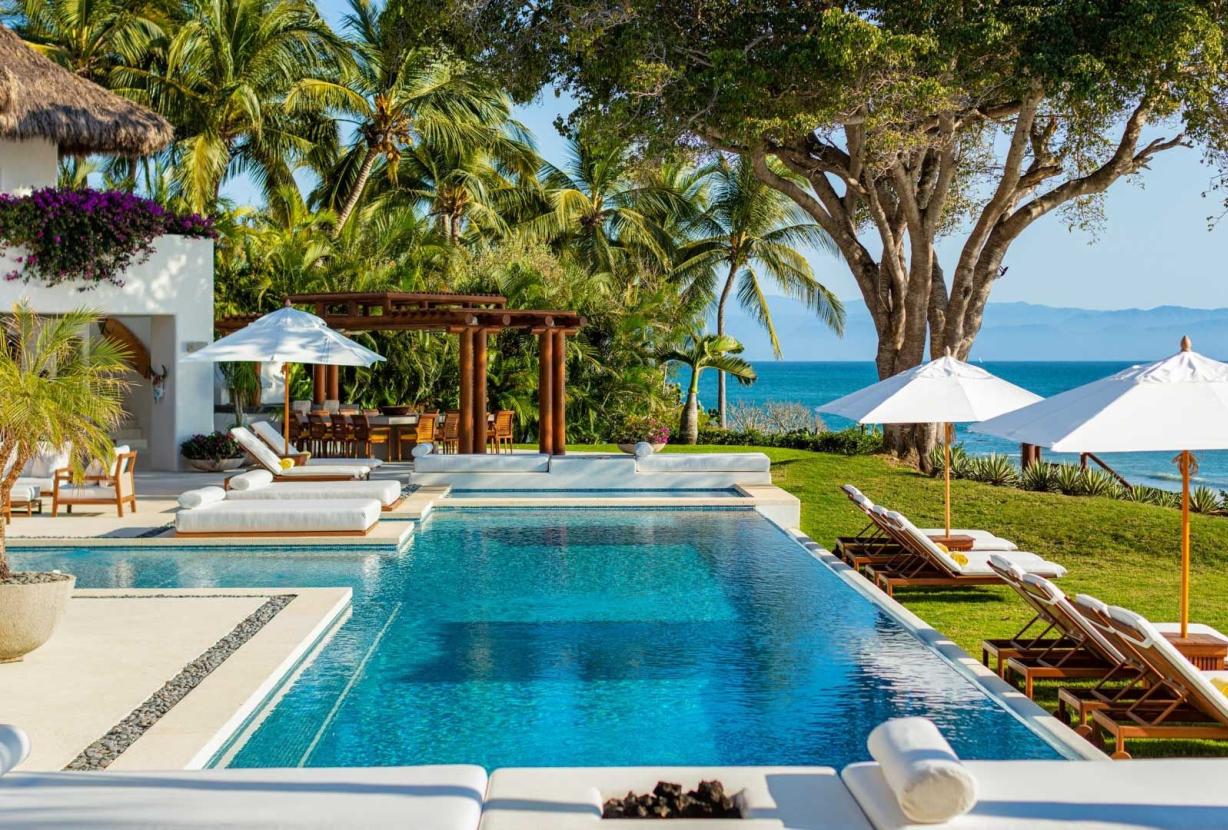 Ptm026 – Amplia villa frente al mar en Ranchos Estates