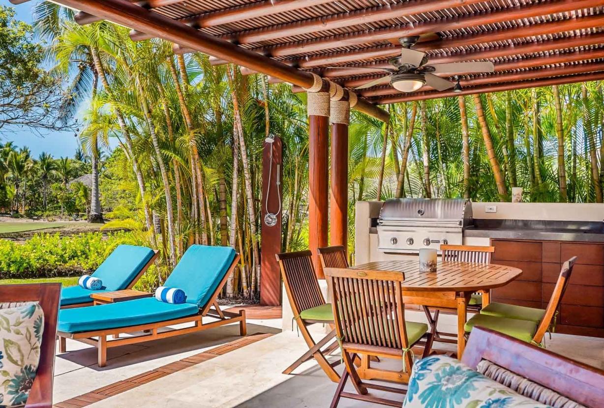 Ptm039 – Golf-front villa with ocean views in Punta Mita