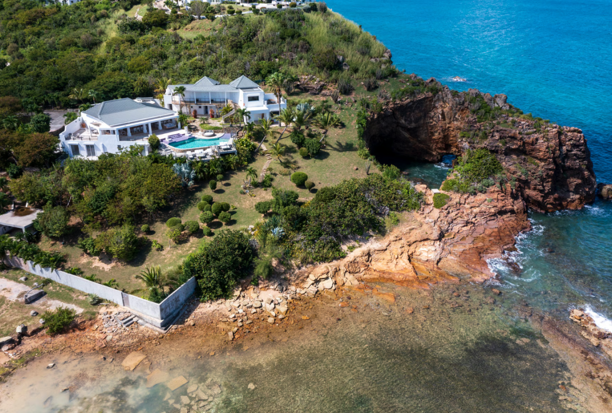 Sxm018 – Ocean-view villa on the cliffs of Terres Basses