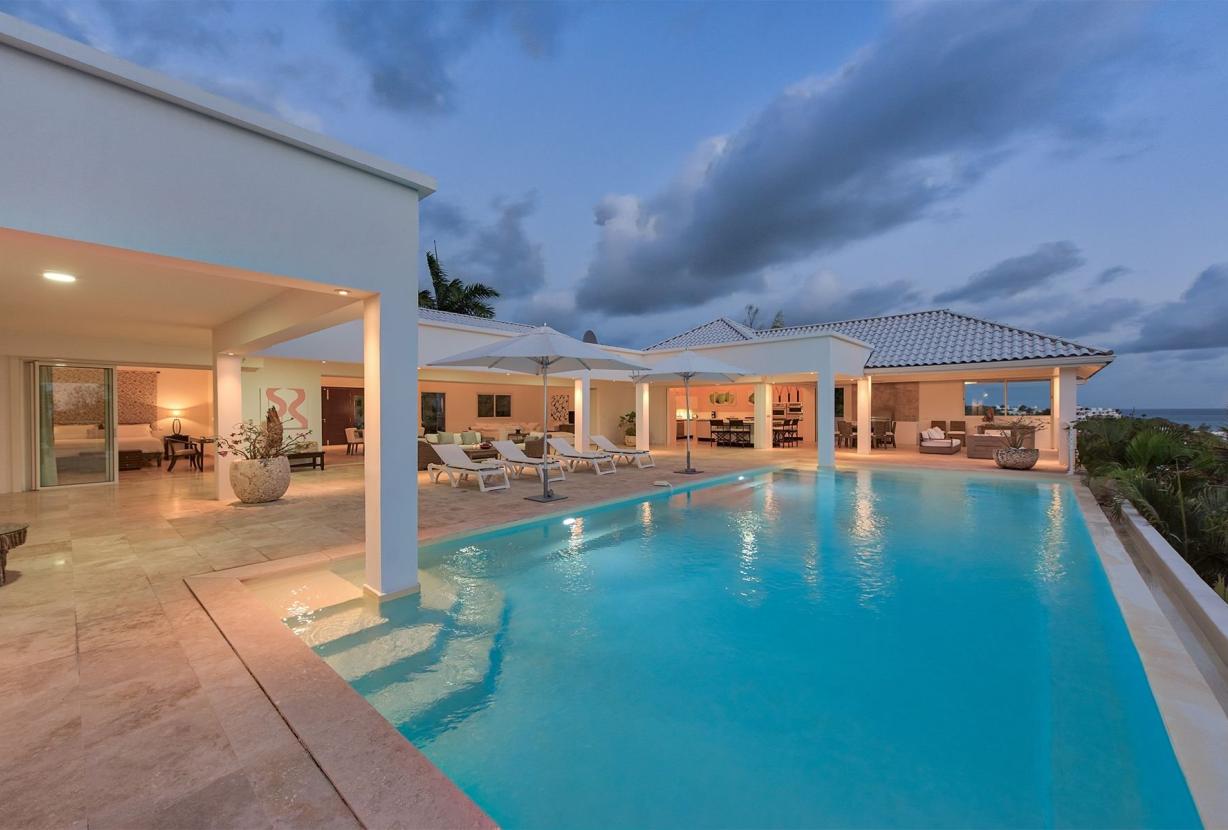 Sxm021 – Villa moderne avec vue mer à Terres Basses