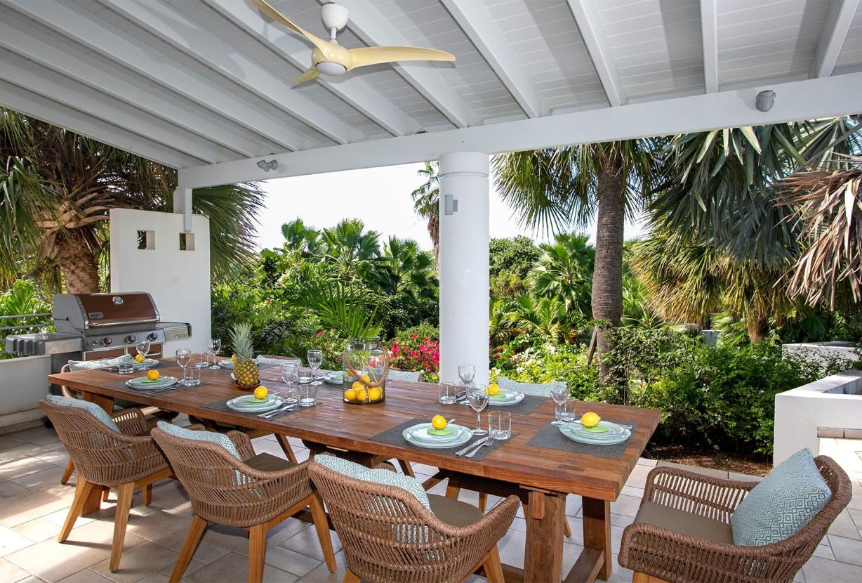 Sxm022 – Contemporary home with tennis court near Baie aux Prunes