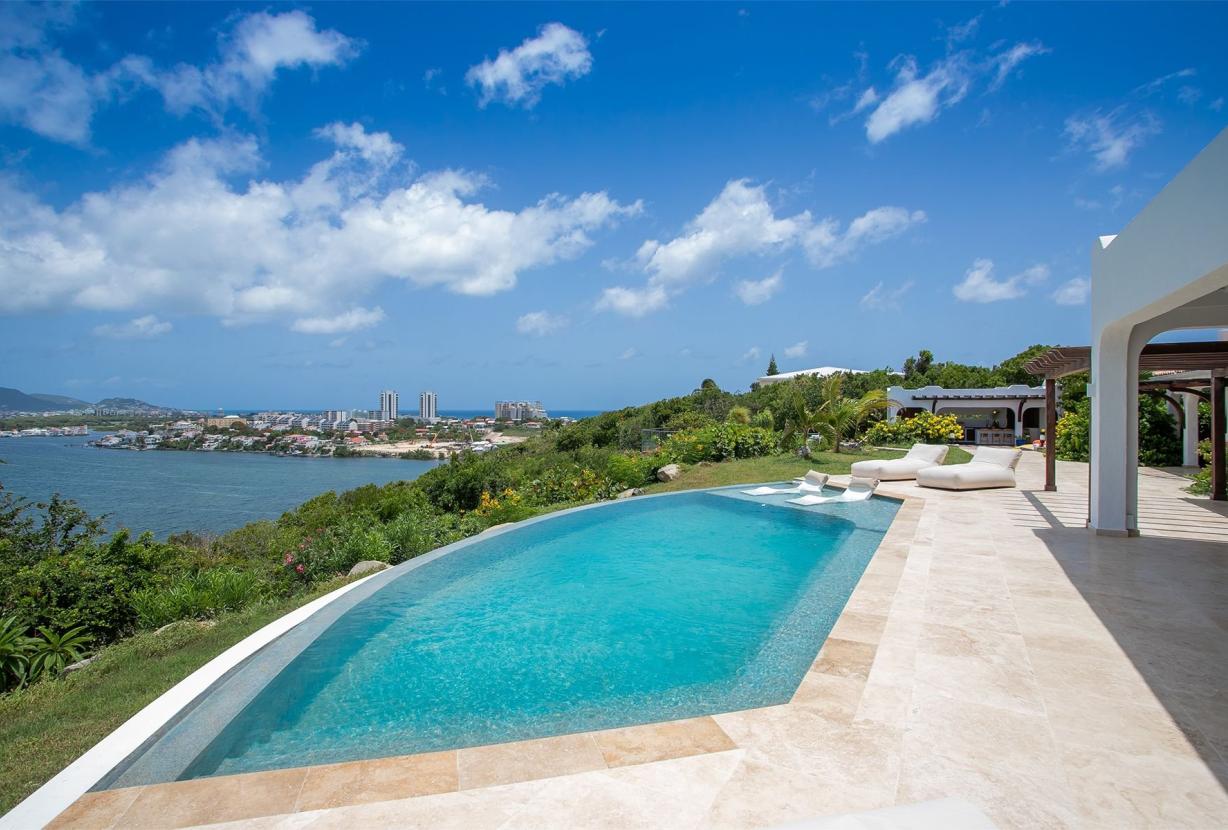 Sxm023 – Villa de style marocain avec vue sur Simpson Bay Lagoon