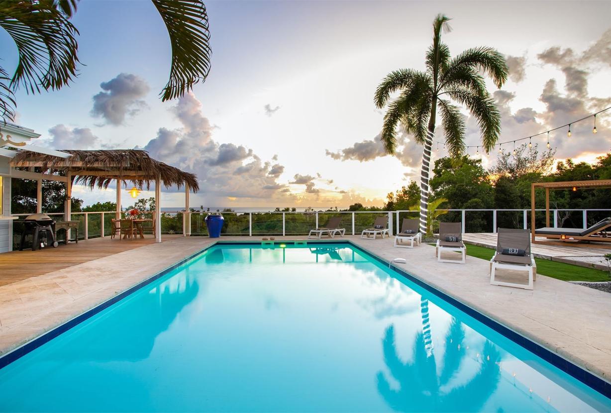 Sxm024 – Casa na colina com vista para o mar em Terres Basses