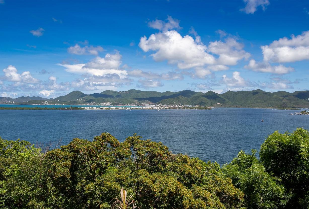 Sxm025 – Architectural home with lagoon views in Terres Basses
