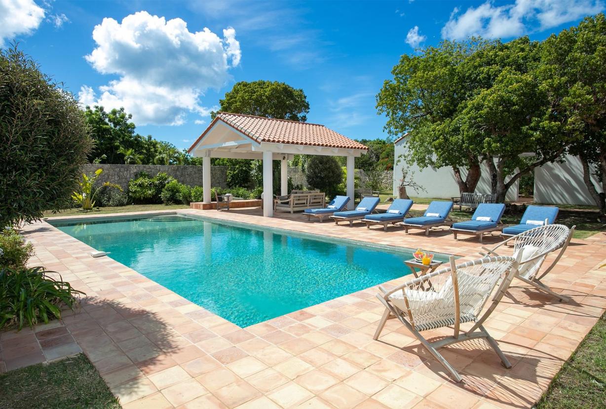 Sxm025 – Architectural home with lagoon views in Terres Basses