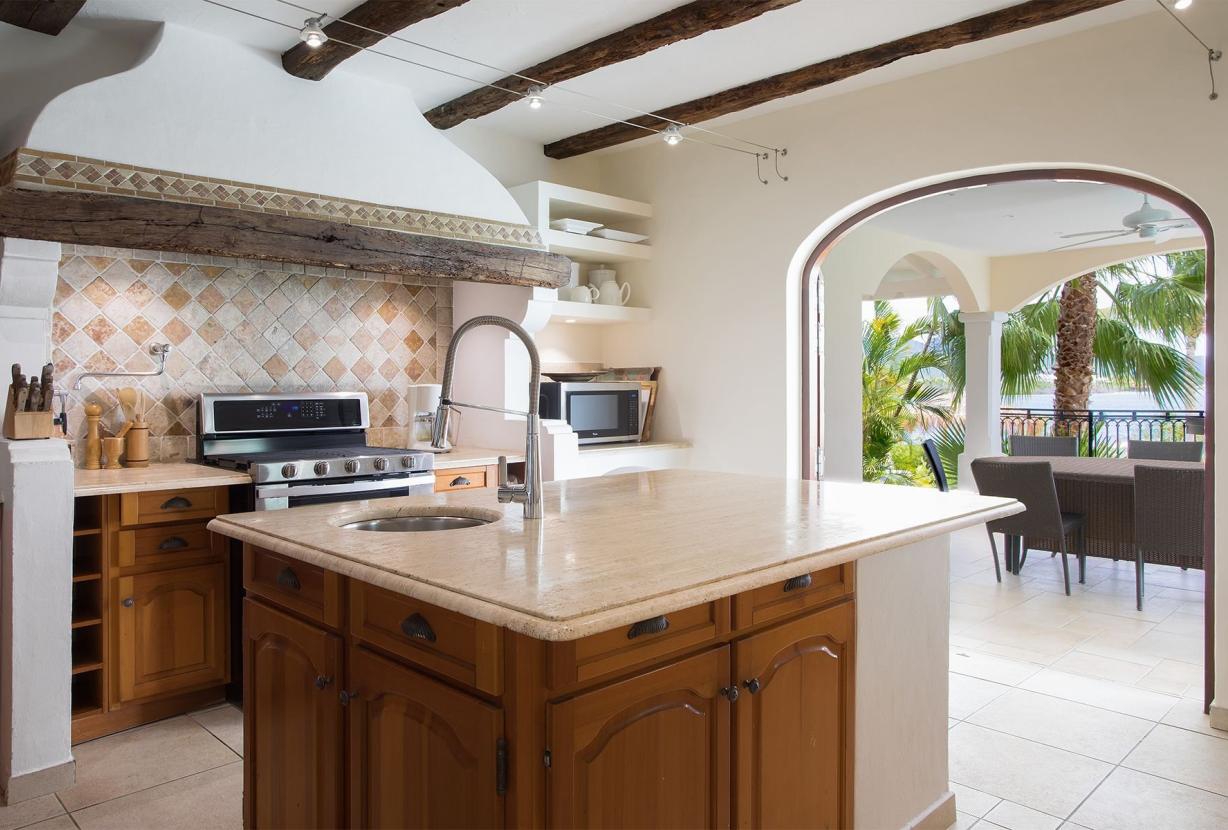 Sxm026 – Villa con playa privada en Terres Basses
