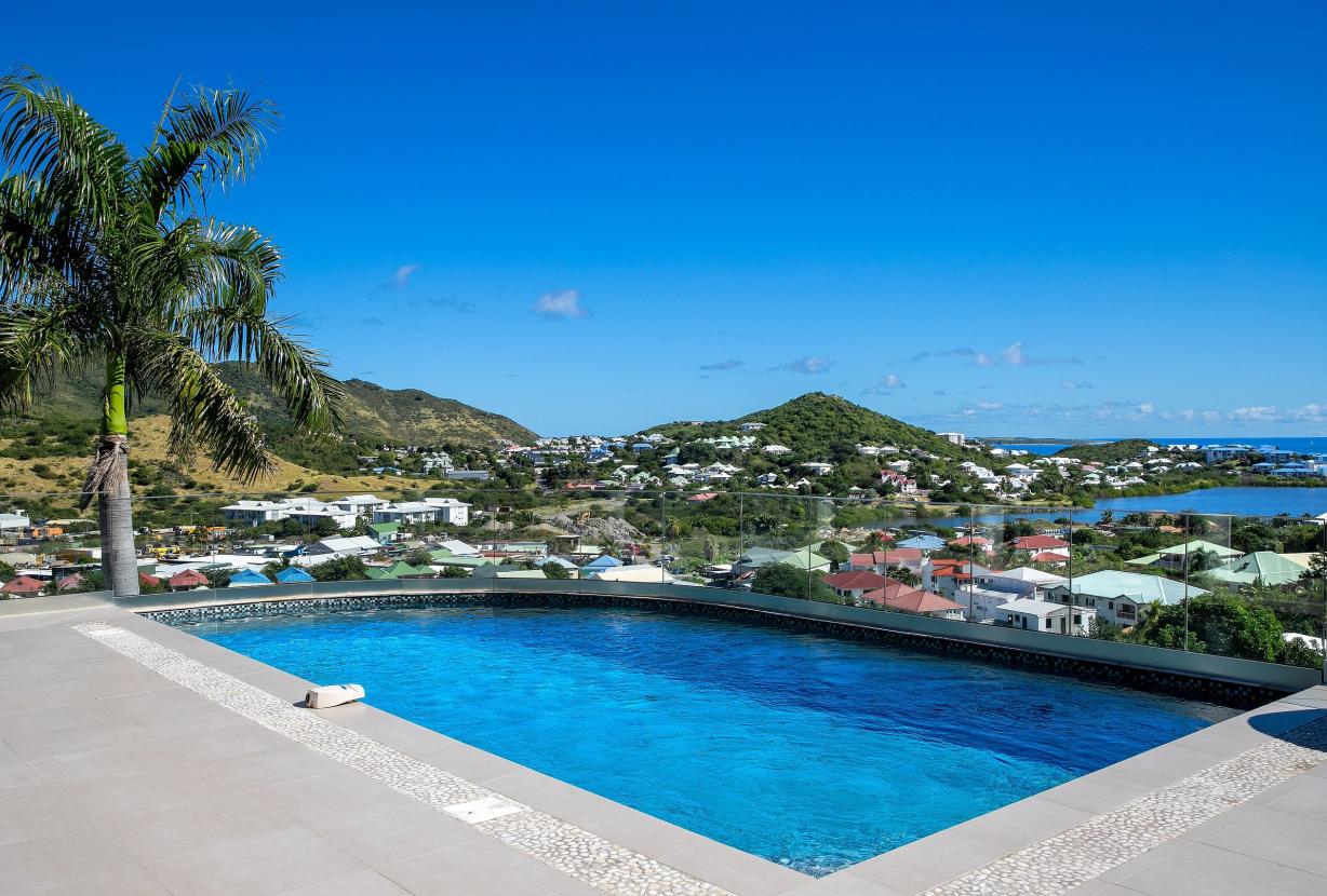 Sxm030 – Villa avec vue sur la mer et piscine à Mont Vernon