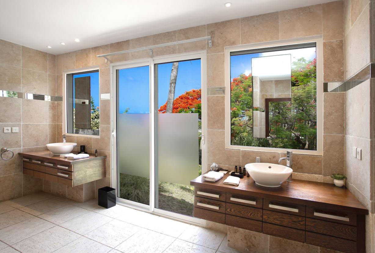 Sxm033 – Oceanview villa with large pool in Terres Basses