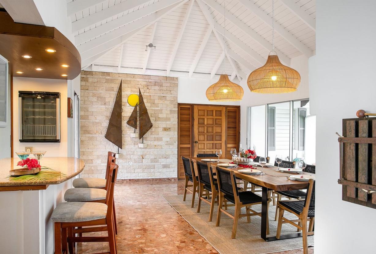 Sxm036 – Colonial-style villa with ocean views in Terres Basses