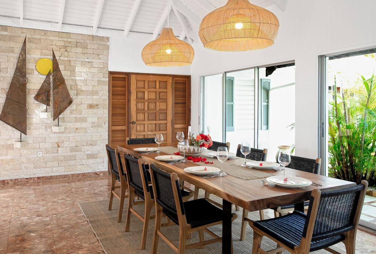 Sxm036 – Colonial-style villa with ocean views in Terres Basses