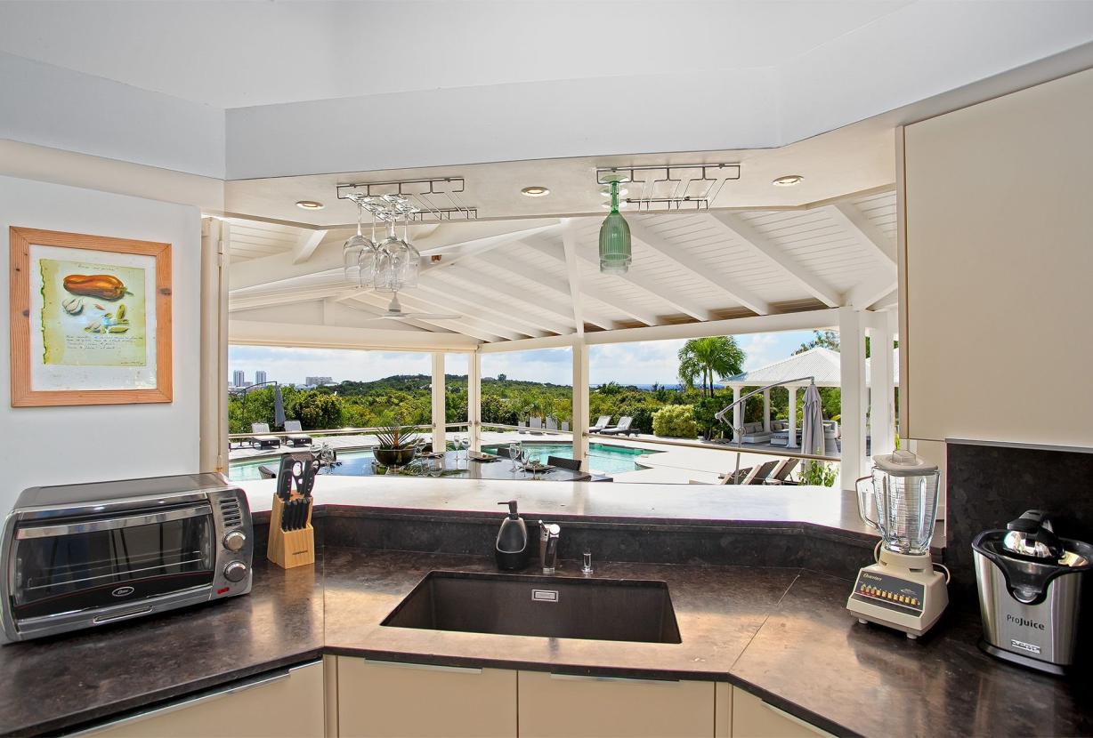 Sxm040 – Élégante villa avec vue sur le lagon à Terres Basses