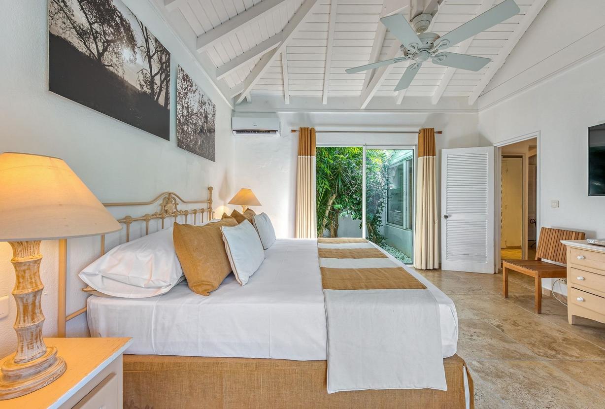 Sxm041 – Refined tropical villa in Terres Basses