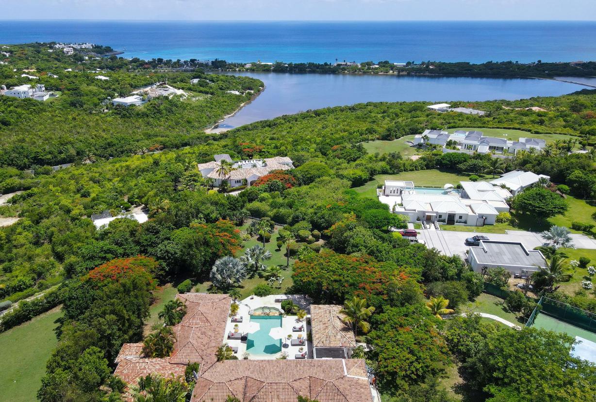 Sxm041 – Refined tropical villa in Terres Basses