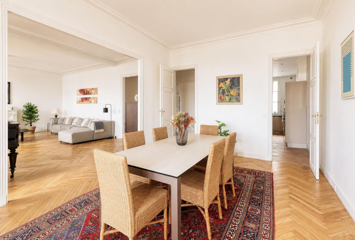 Par065 - 3 bedroom apartment in Paris 16