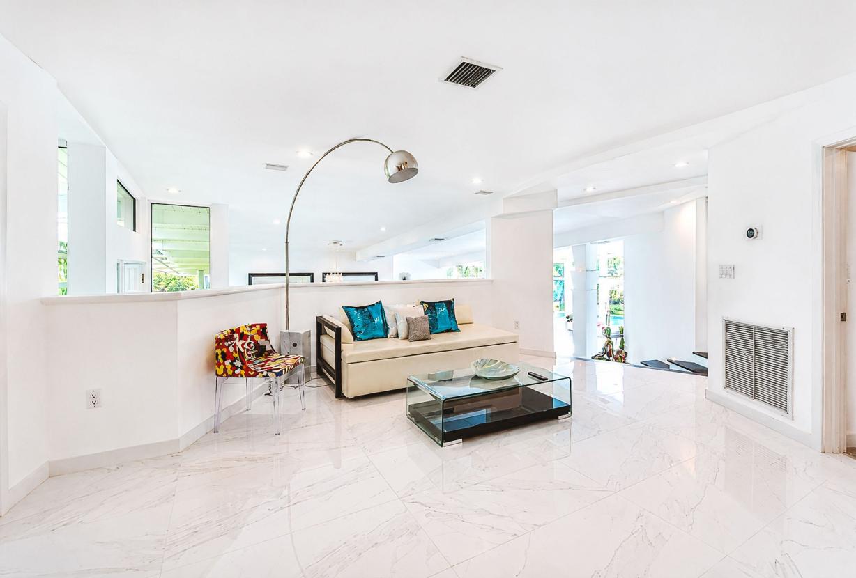 Mia019 - Modern Waterfront House in Fort Lauderdale