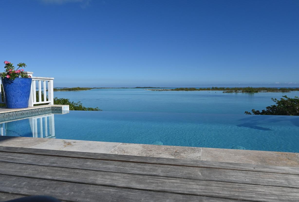 Bhs012 - Ocean view luxury villa in Exuma