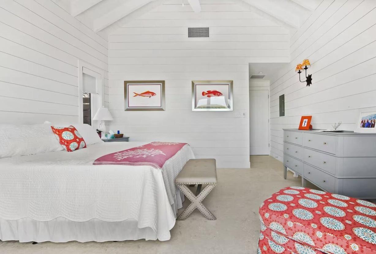 Bhs014 - Waterfront villa with private dock in Exuma