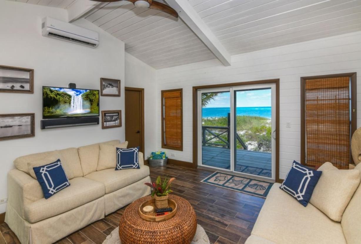 Bhs015 - Beachfront villa with private pool in Great Exuma