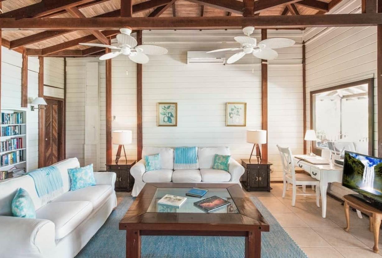 Bhs018 - Beachfront villa with heated pool in Great Exuma