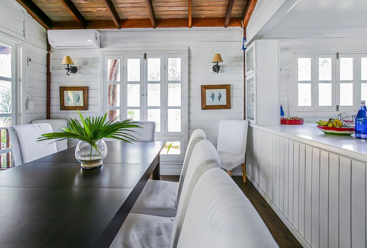 Bhs018 - Beachfront villa with heated pool in Great Exuma