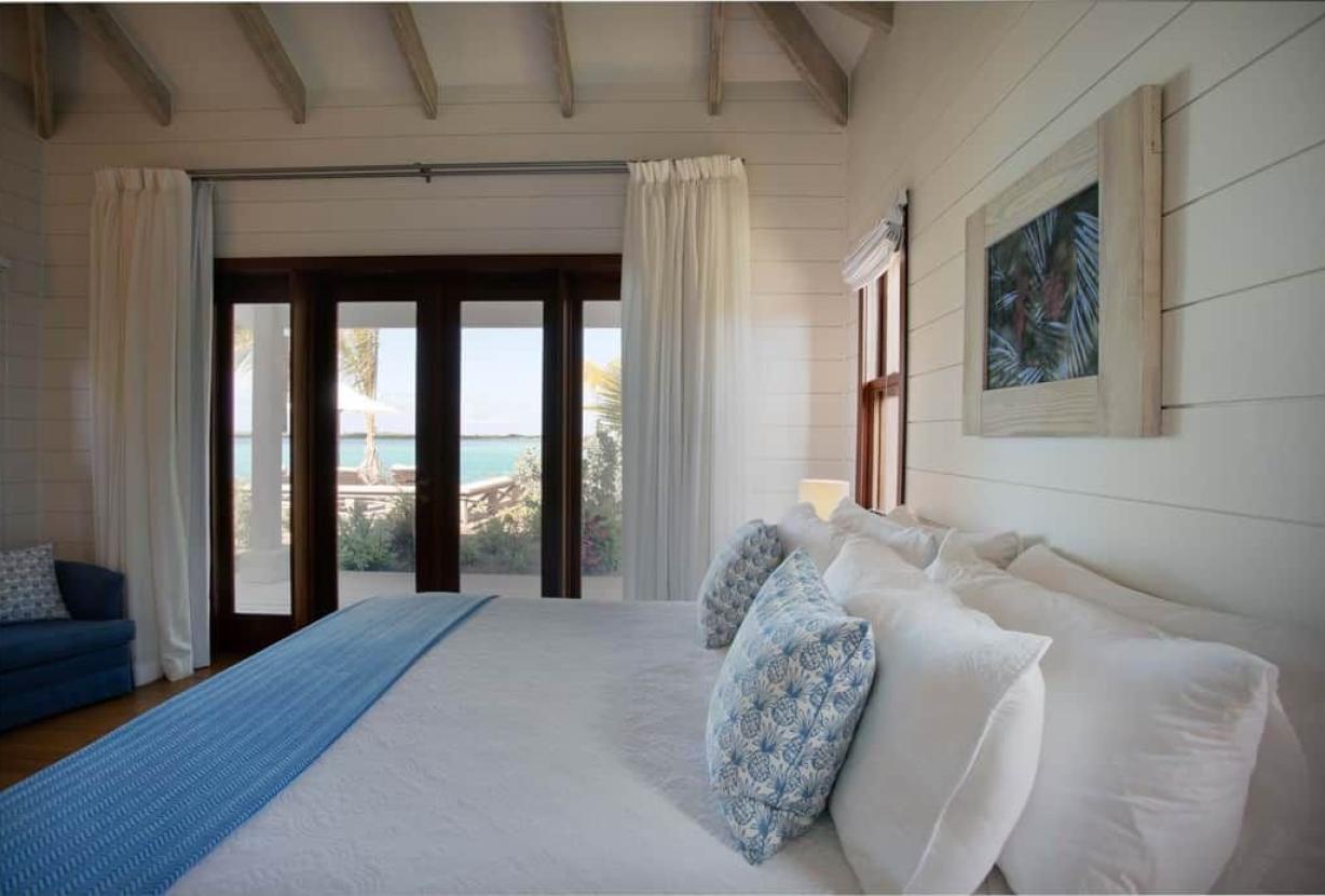 Bhs019 - Oceanfront villa with infinity pool in Great Exuma