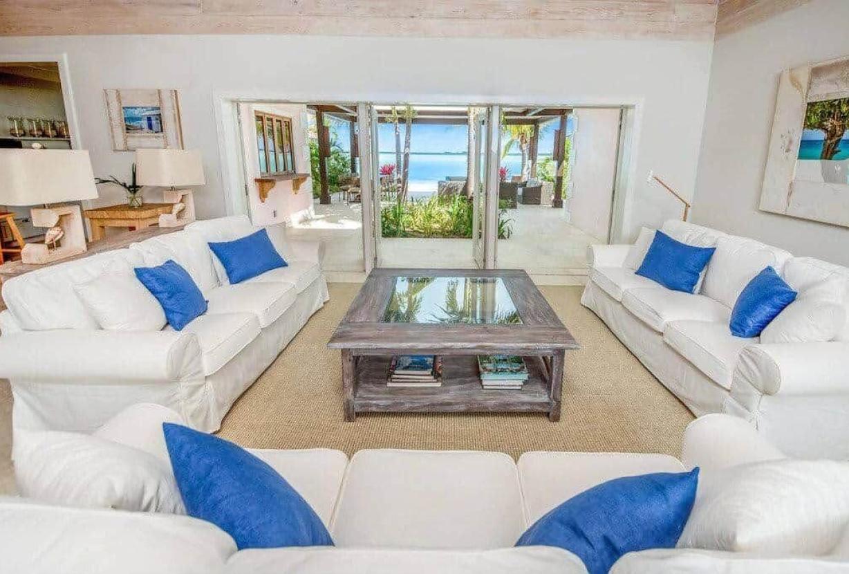 Bhs020 - Beachfront villa with infinity pool in Great Exuma