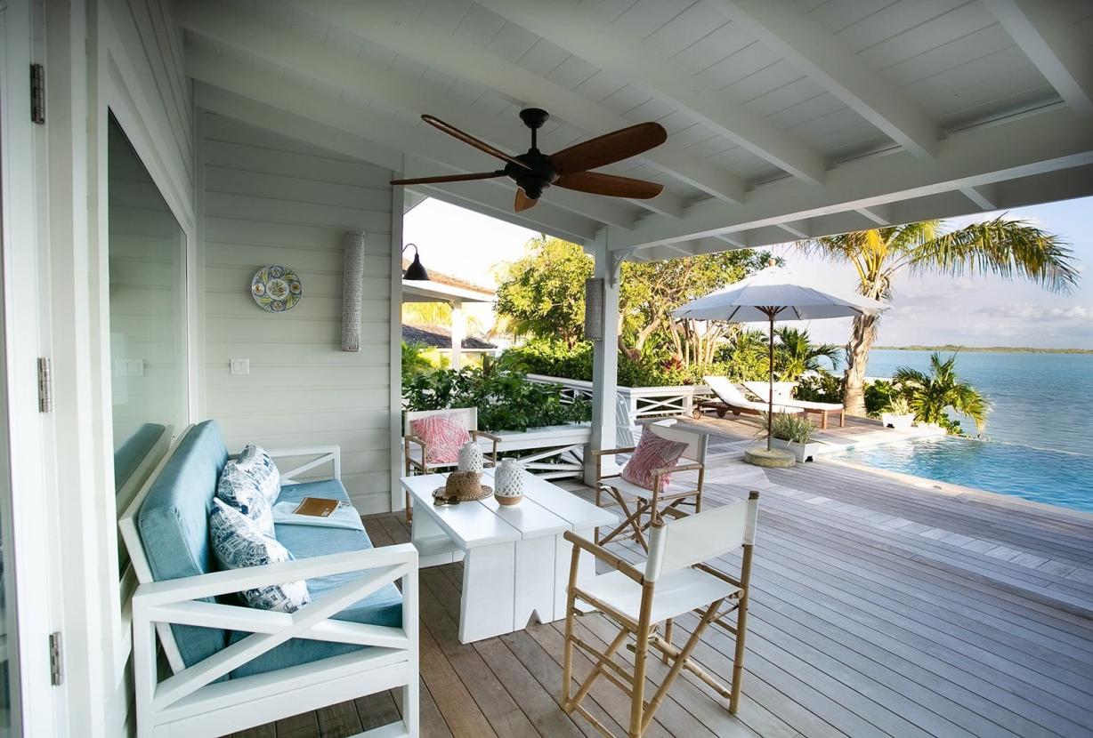 Bhs022 - Oceanfront cottage with infinity pool in Great Exuma
