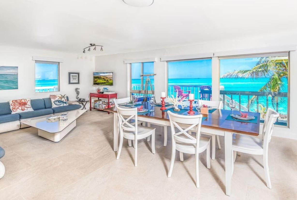 Bhs023 - Beachfront house with private pool in Exuma