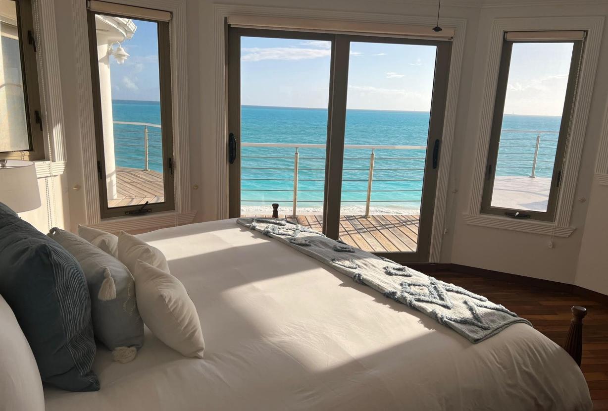 Bhs025 - Beachfront villa with ocean views in Exuma