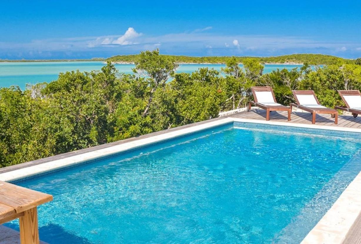 Bhs027 - Beachfront villa with private pool in Great Exuma