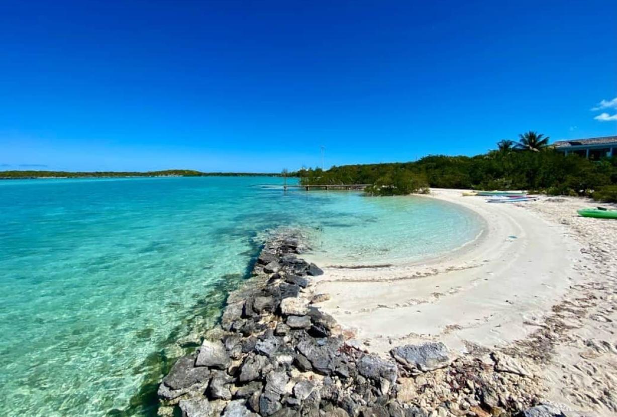 Bhs028 - Beachfront house with ocean views in Great Exuma