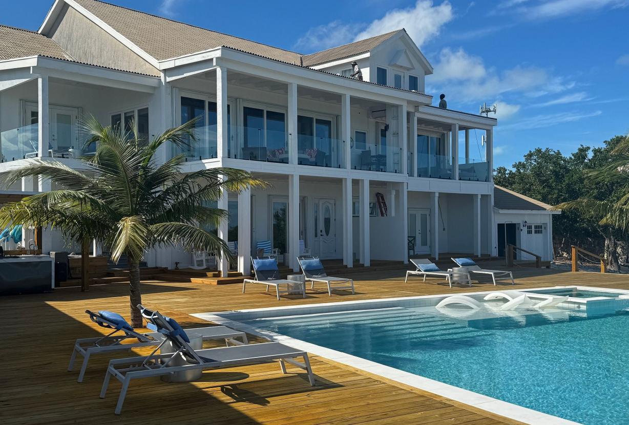 Bhs029 - Luxury villa with ocean views in Exuma