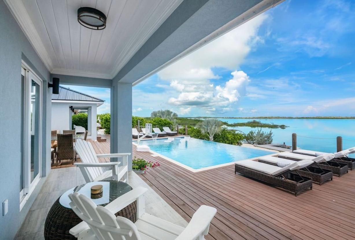 Bhs031 - Luxury beachfront villas with private dock in Exuma