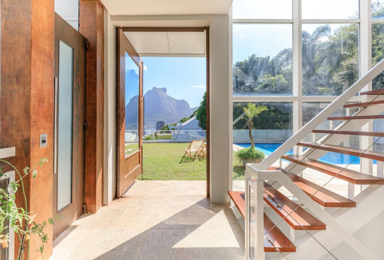 Rio106 - Mansão com vista incrível para o mar em São Conrado