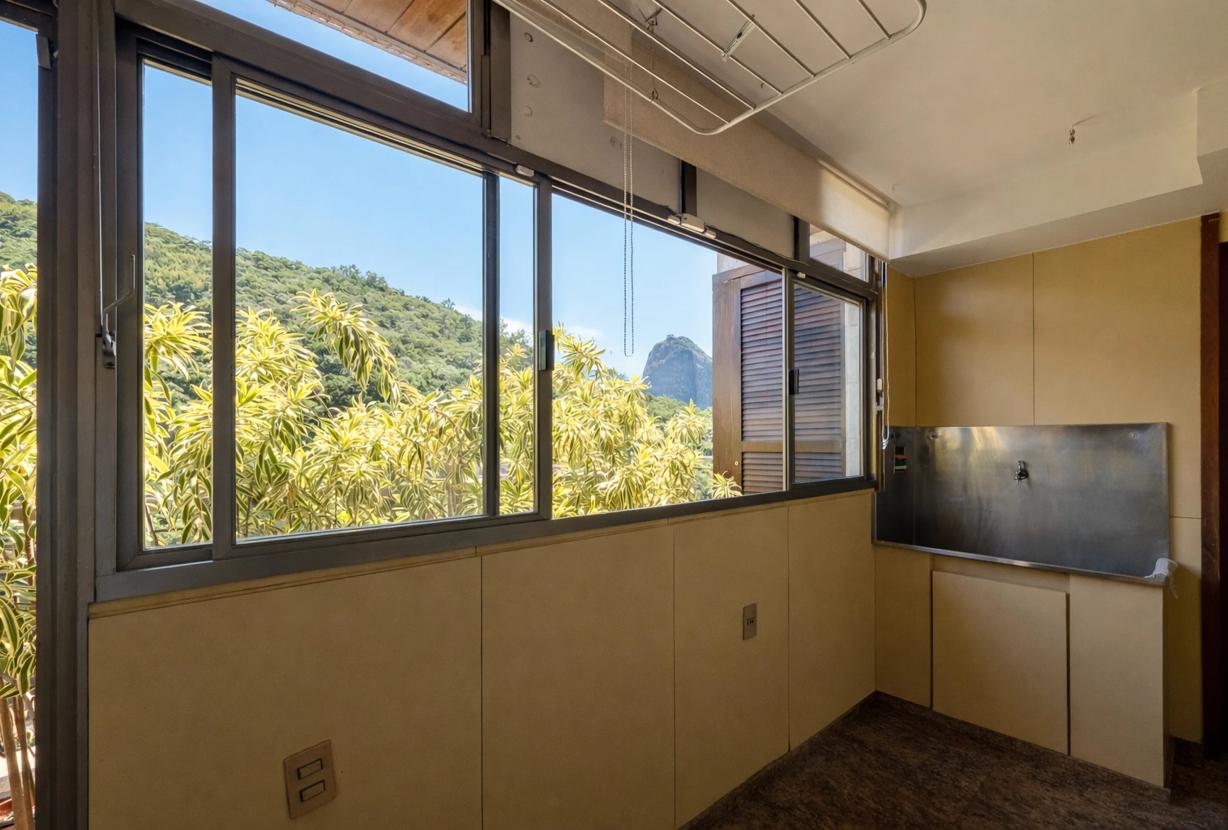 Rio456 - 470m2 linear penthouse with the best view in Leme