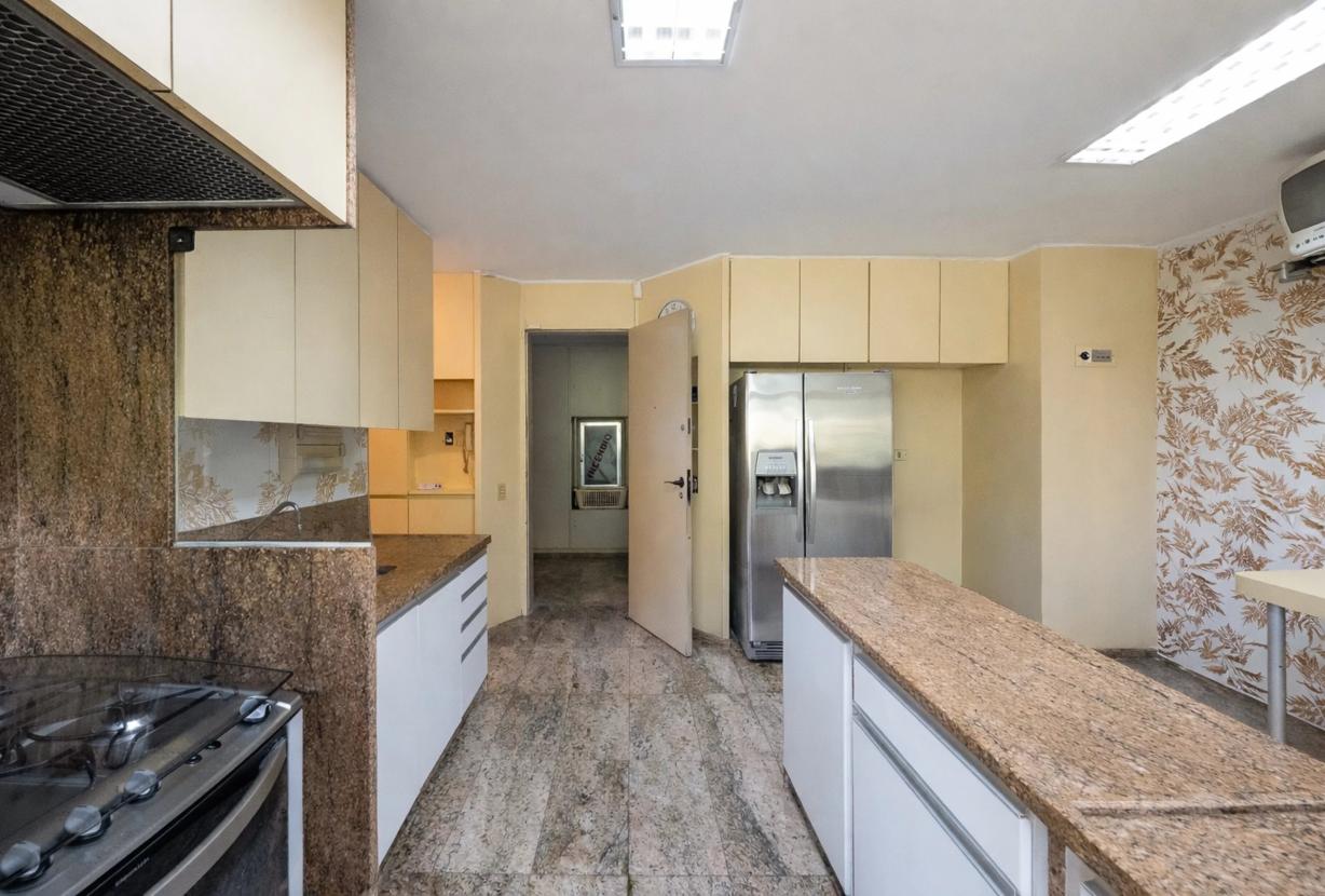 Rio456 - 470m2 linear penthouse with the best view in Leme