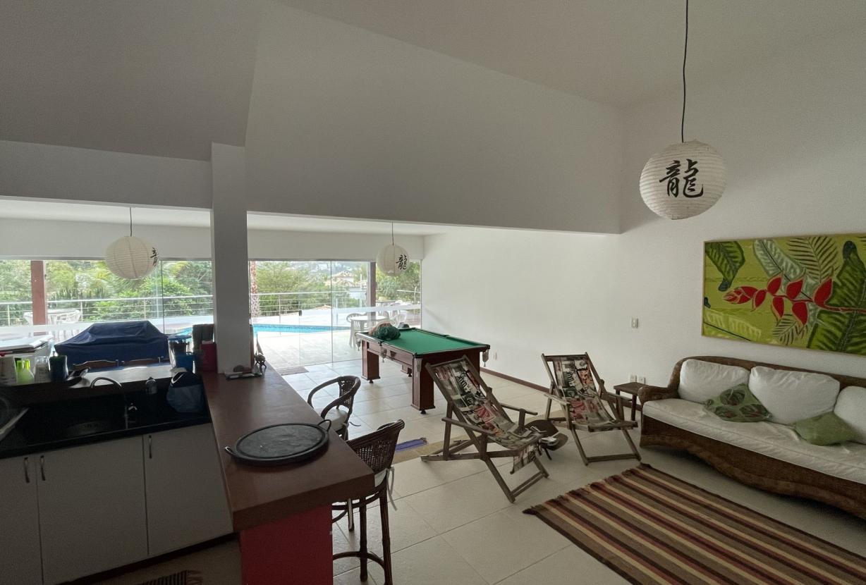 Buz209 - Spacious house on Ferradura beach