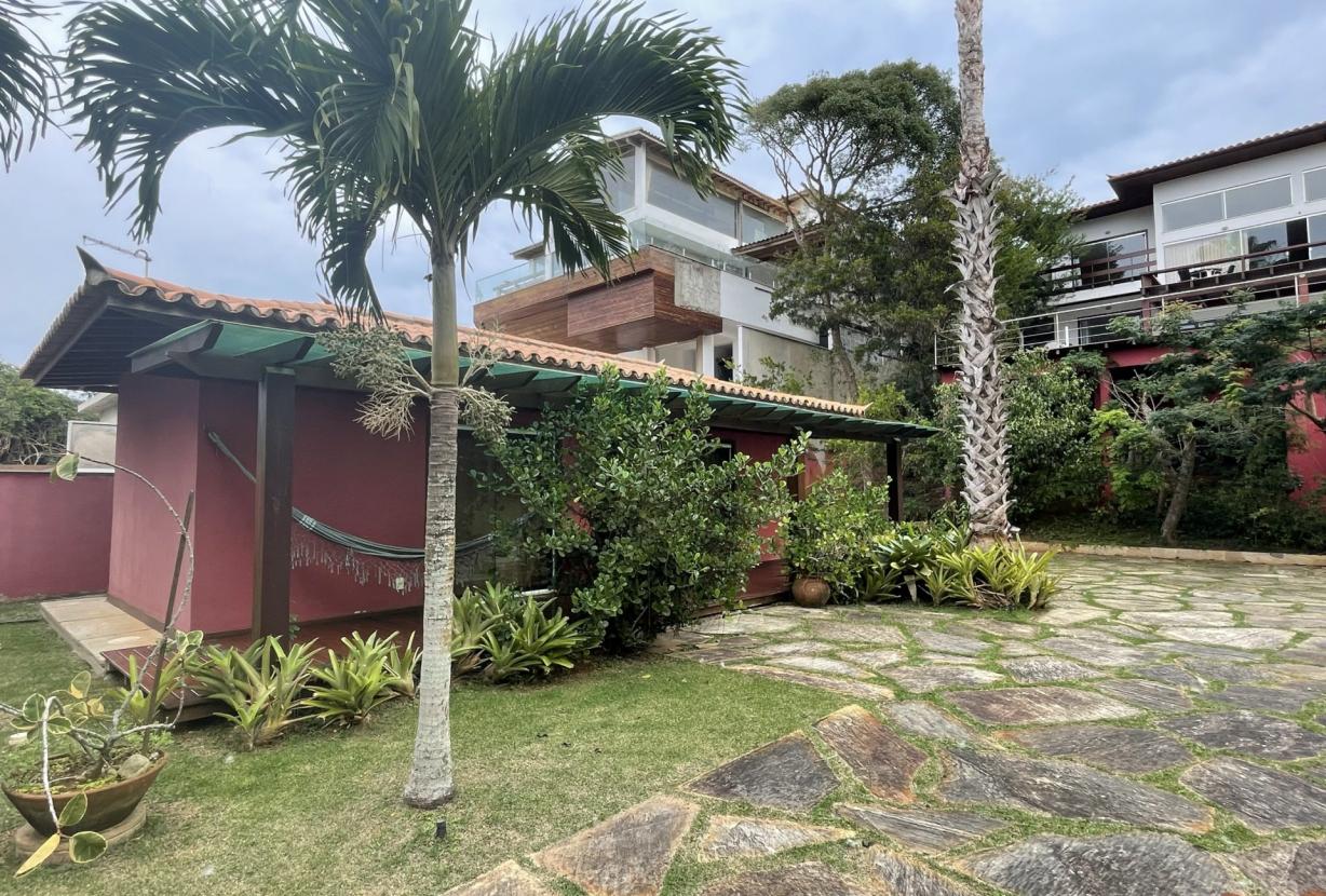 Buz209 - Spacious house on Ferradura beach