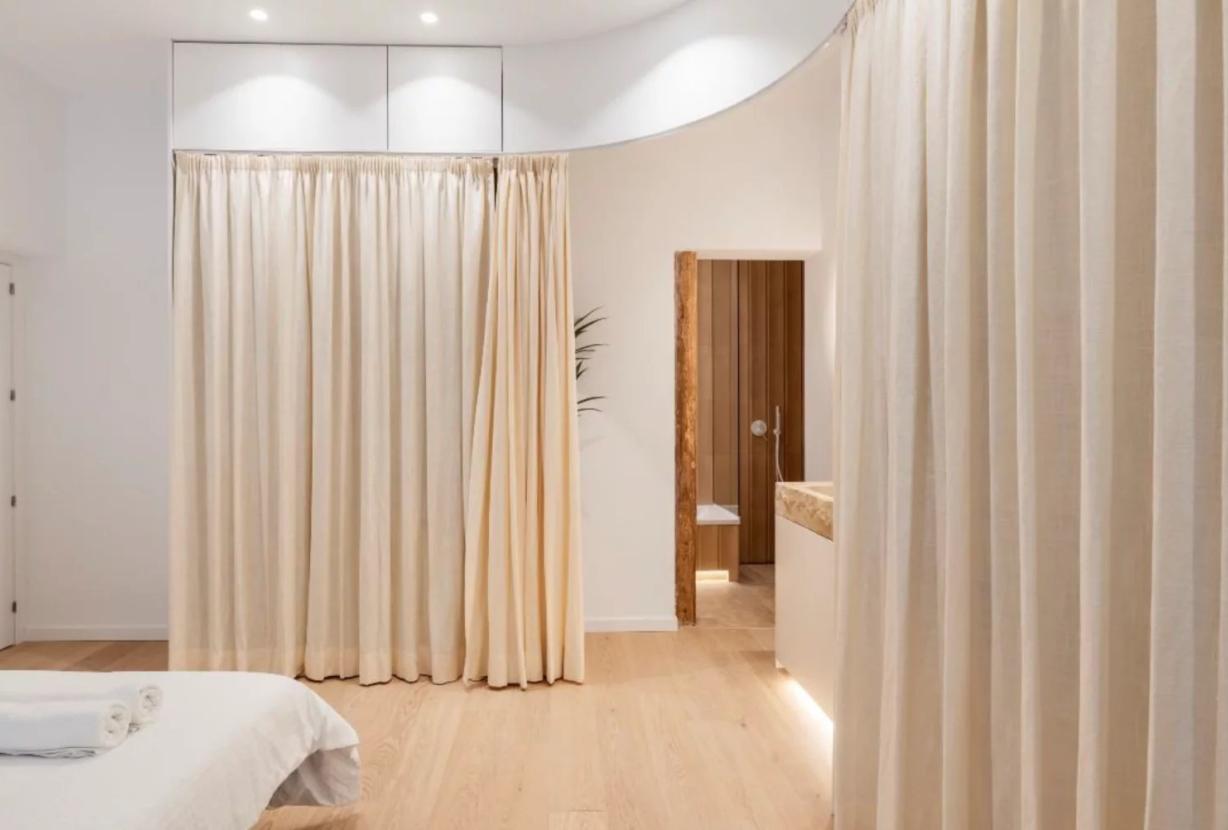 Exclusive brand new loft-style apartment designed by architects