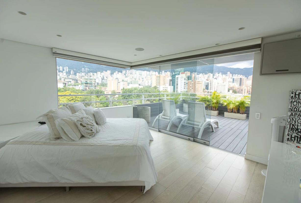 Med042 - Penthouse  de 1 cuarto para alquiler en Medellín