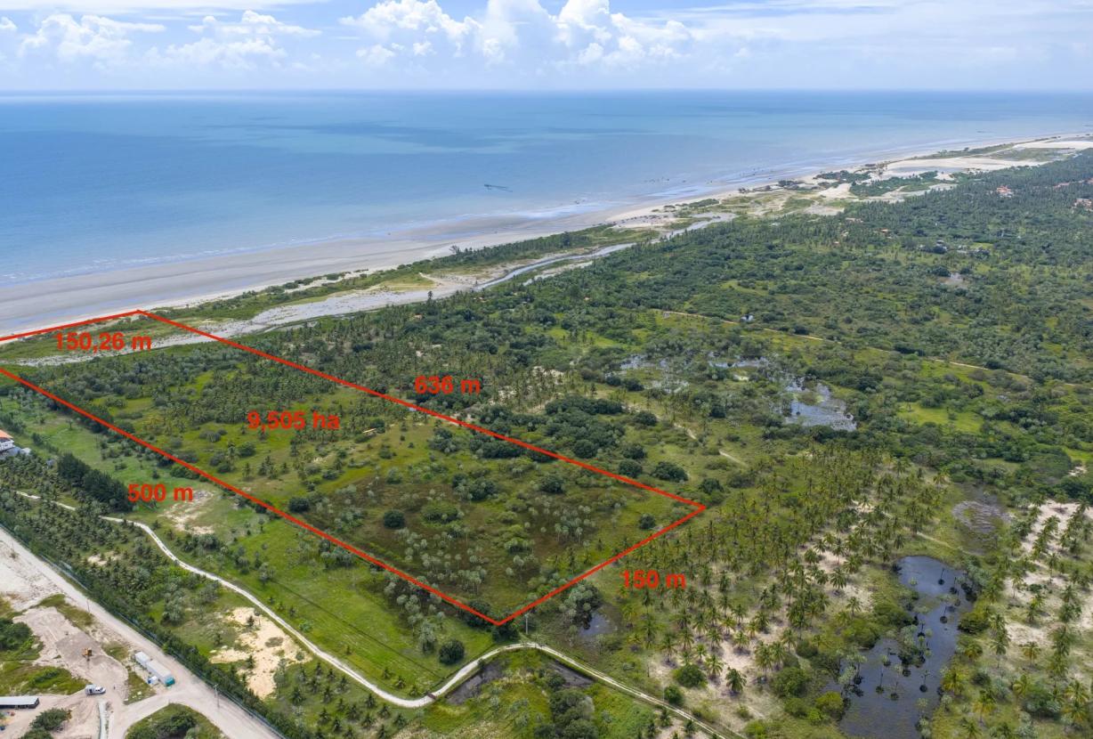 Cea072 - Último grande terreno de frente para o mar na praia de Preá