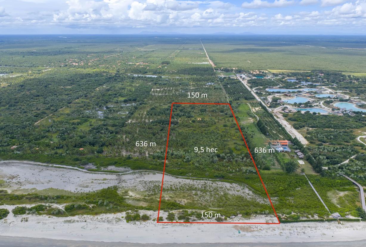 Pre001 - Last large plot of land facing the sea on Preá beach