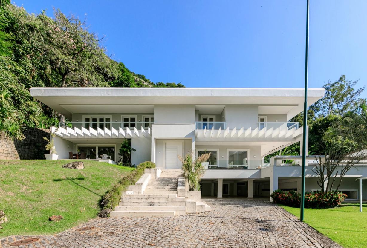 Rio177 - Luxury mansion in Itanhangá