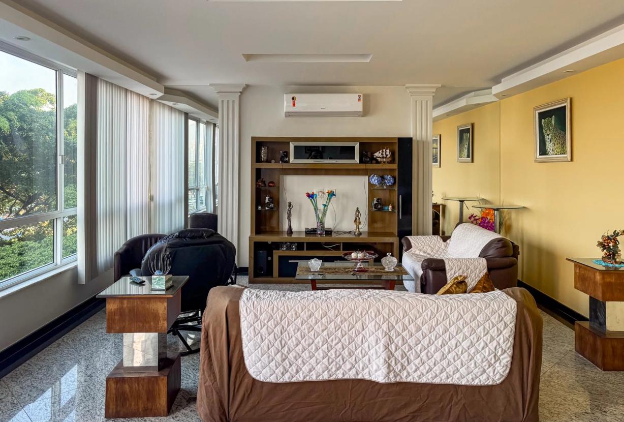 Rio393 - Charmoso apartamento beira-mar em Copacabana