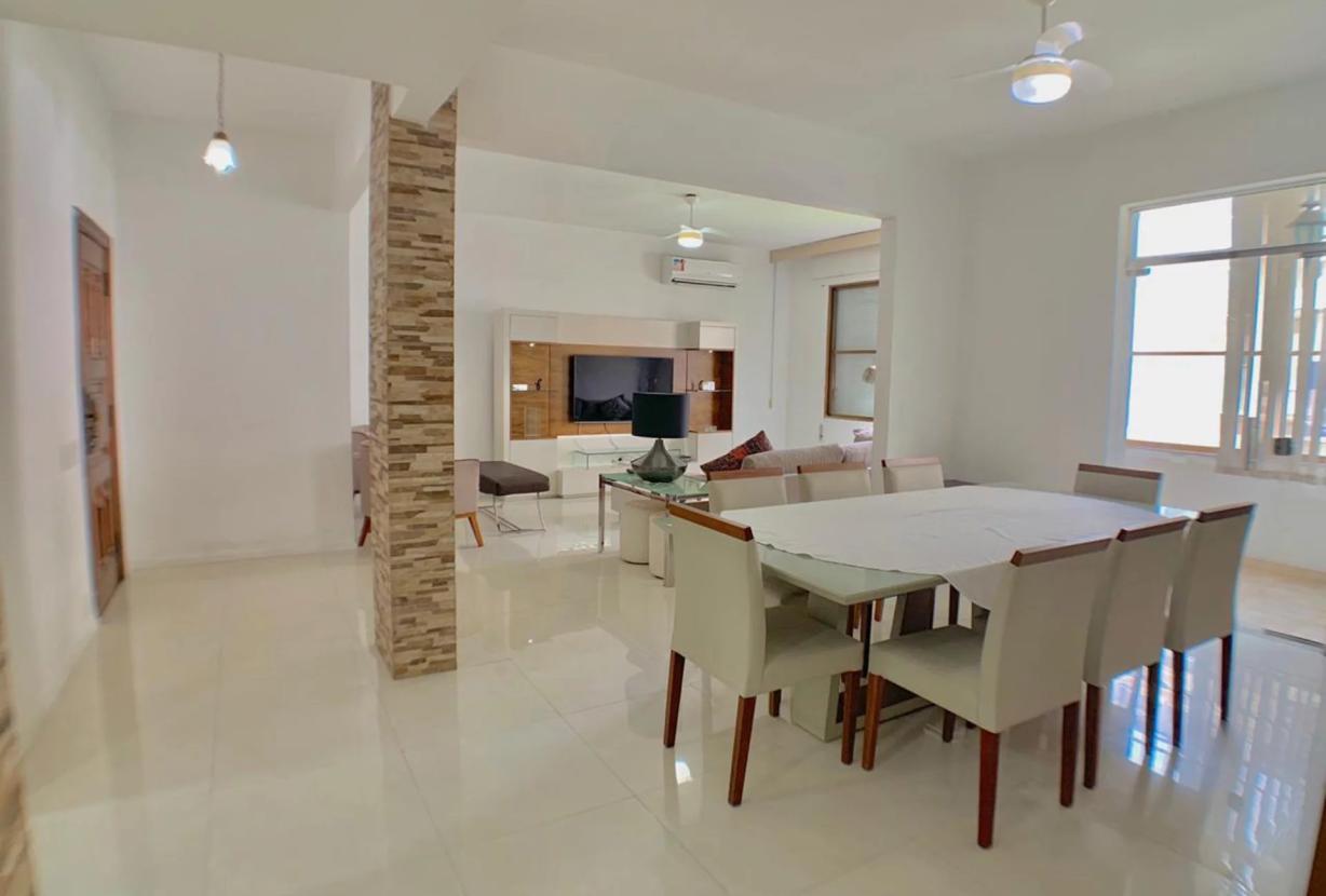 Rio396 - Spacious 4-bedroom apartment in Copacabana