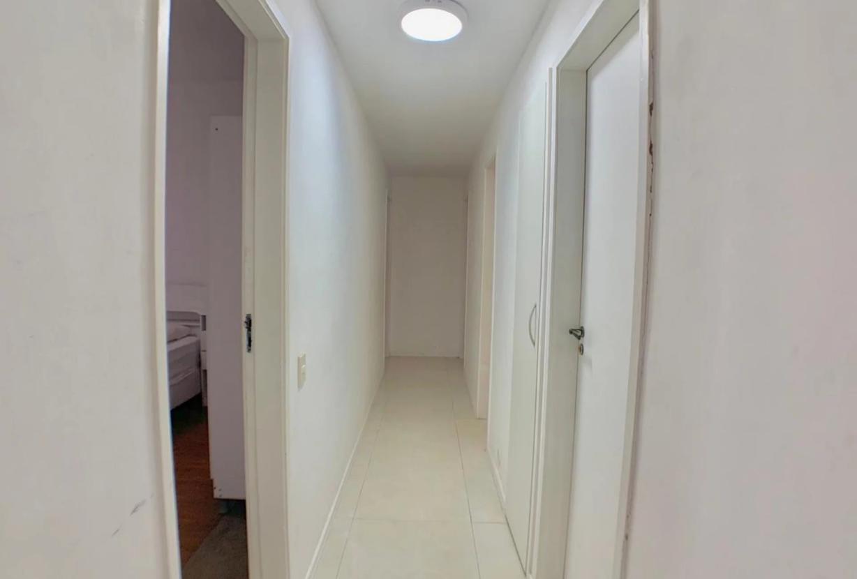 Rio396 - Spacious 4-bedroom apartment in Copacabana