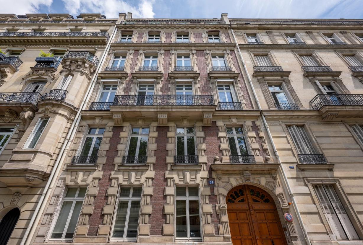 Par022 - Appartement de Luxe Avenue Marceau, Paris 8ème